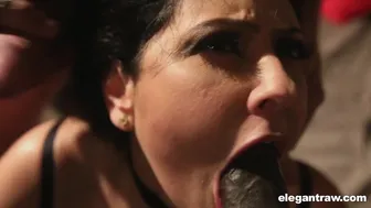 Ο κύριος μοιράζεται τη γυναίκα του με τον μαύρο αδερφό του