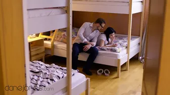 Жестокото тийнейджърско приключение на лейди Дий