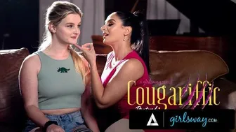 Dús mellű milf Sheena Ryder meg akarja dugni a tini bejglit