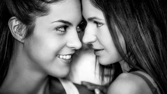 स्पैनिश कैरोलिना एब्रिल की गर्म यूक्रेनी प्रेमिका