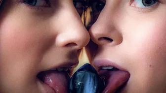 Наоми Невена и Талия като секси лесбийка през уикенда