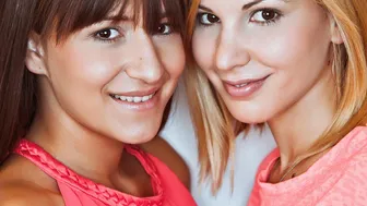 Wild lesbian ballīte ungāru draudzenes ar Candy Sweet un Sindy Loarn