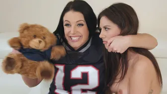 Angela वाइट और उसकी वाइफ Shyla Jennings' hot lesbian night