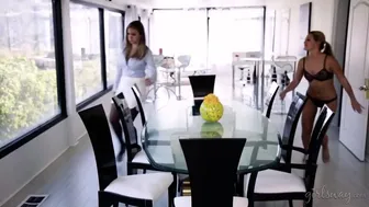 Vroča lezbična proslava Abby Cross in Ryana Ryansa