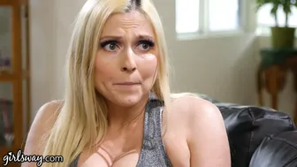 Christie Stevens kepib oma tütre kuuma õpetajat Karla Kushi