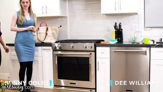 Dominatrix Bunny Colby καταστρέφει τον πελάτη σας με καουτσούκ πουλί